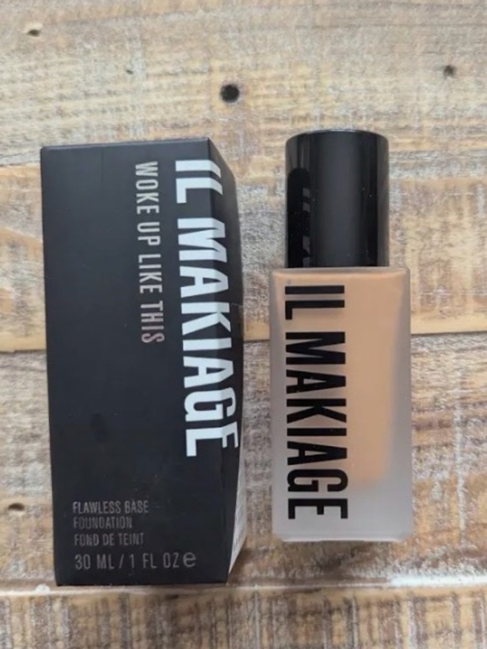 IL MAKIAGE Woke Up Like This Flawless Base Foundation